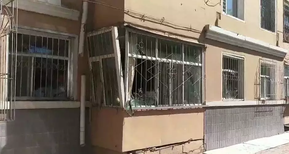 今晨，大慶經(jīng)五街2-41號樓二單元一樓發(fā)生燃氣爆炸！