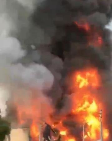 救援現(xiàn)場(chǎng)。